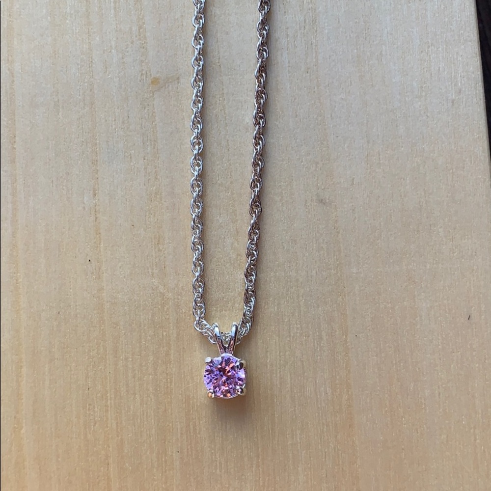 Elegant necklace